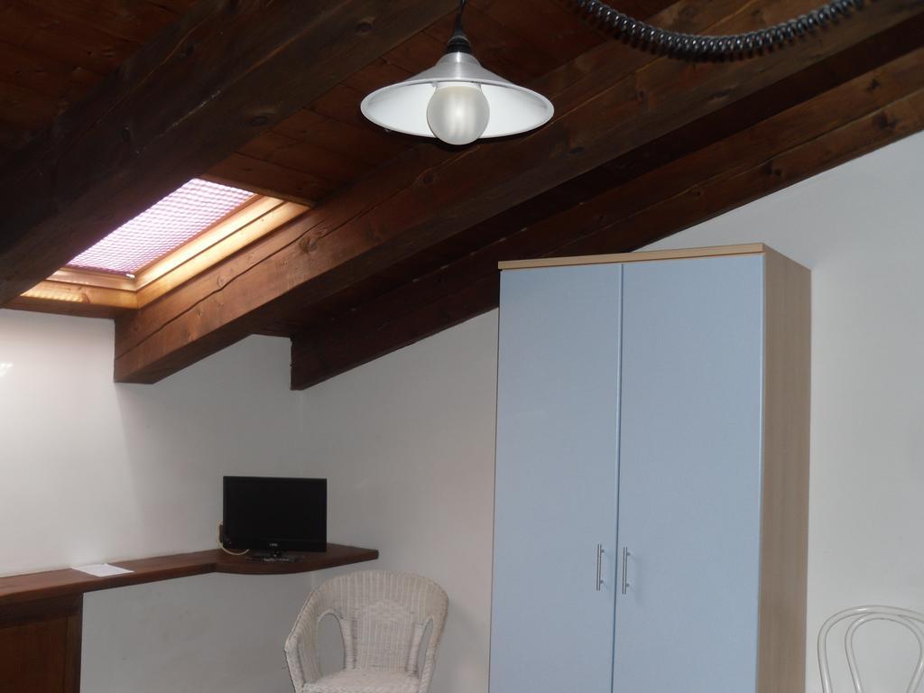 Double Room Private Bathroom